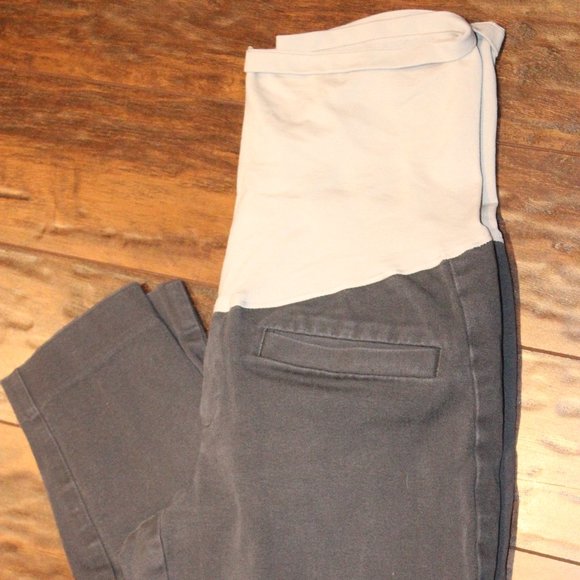 2/$30 🏷 Thyme Maternity Dress Pants Size M - Picture 2 of 3